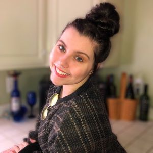 Meet your Posher, Rhiannon